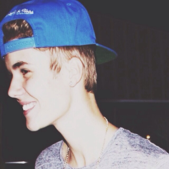 justin bieber icons — Justin Bieber icons credit if saving or using