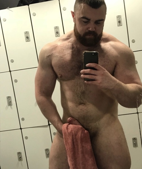 filthandkinkcum:dazedmc23:Djpjm1Daddy bear needs his ass...