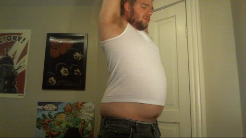 bigdrzzl:After stuffing session. Feeling quite big tonight