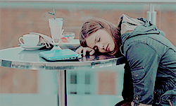 Voir un profil - Iris Gilmore Tumblr_pw3cbuehhC1xhxvq8o3_250