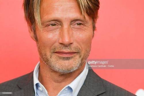 bonearenaofmyskull:emafelix:Mads Mikkelsen at Venice Film...