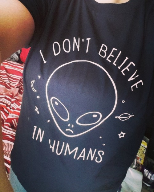 tumblr alien shirt