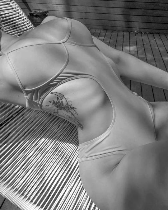 Sensual post from quality-bitch