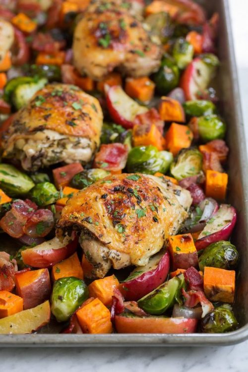 savorytoothgirl:One Pan Autumn Chicken Dinner