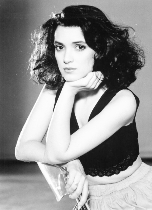 veronicas-sawyers:Winona Ryder, Heathers photoshoot 1988.