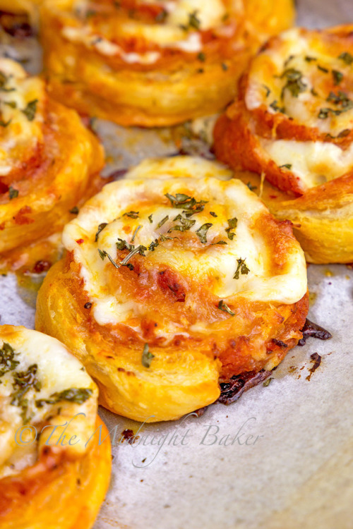 food–archives:PEPPERONI PIZZA PINWHEELS