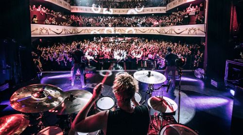 quellfalconer:Muse live at Shepherd’s Bush Empire, 19th of...