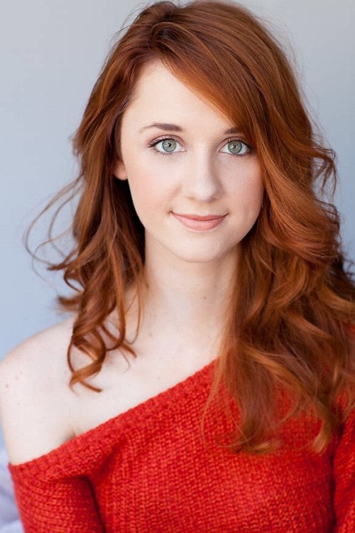 gloriouslyred:Laura Spencer looking good in that red sweater.