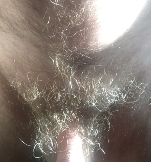 Love Me A Hairy Bush