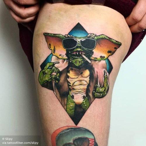 By Slipy, done at La Machine Infernale Tattoo, Tourcoing.... big;cartoon;contemporary;facebook;fictional character;film and book;flasher gremlin;gremlin;pop art;slipy;thigh;twitter