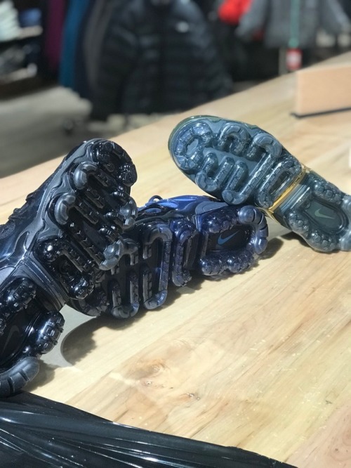 slowxlove:hi-imkingdavid:These new vapormax ultras are so...