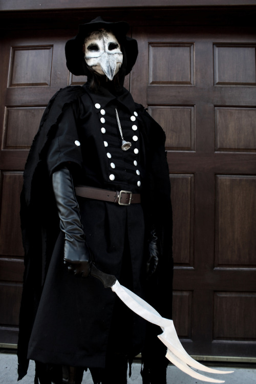 bloodborne cosplay eileen the crow eileen the crow bloodborne ps4 bloodborne cosplay eileen cosplay eileen the crow cosplay mycosplay dark souls dark souls cosplay ps4 video games video game cosplay me bloodborne game gaming cosplay bloodborne the game eileen bloodborne bloodborne eileen videogames plague doctor plaguedoctor hunter