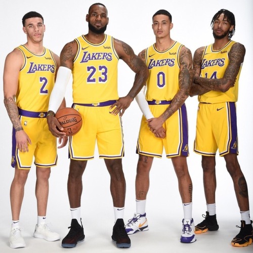 thenbashowtime:Squads