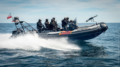 militaryarmament:Members with the Polish Border Guard (Straż...