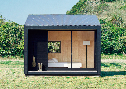 linxspiration:MUJI’s Beautifully Minimalistic Hut Is Now...