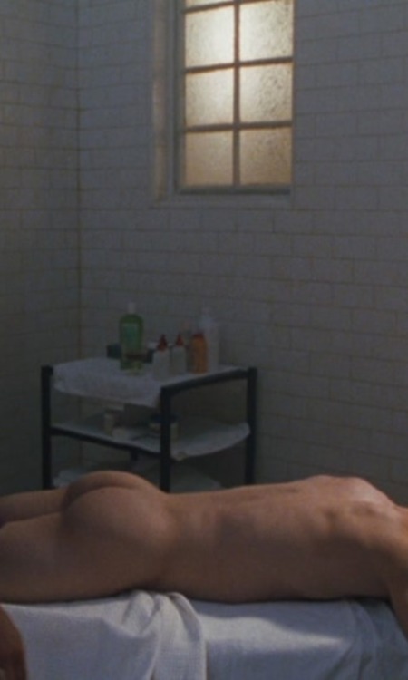 newnakedmalecelebs:New Mark Wahlberg nude scene