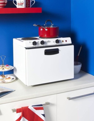 tinyhouseamerica:<br /><br />Cooktop and Conventional Ovenhttp://tinyhousepins.com/tiny-conventional-oven-cooktop/<br />