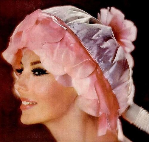 danismm:1962 General Electric Portable Hair Dryer