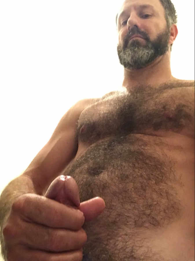 NSFW love Hairy and Naked Men Mostly Dads. 