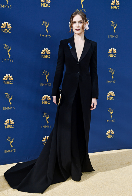 daenerys-stormborn:Evan Rachel Wood @ the 70th Emmy Awards in...