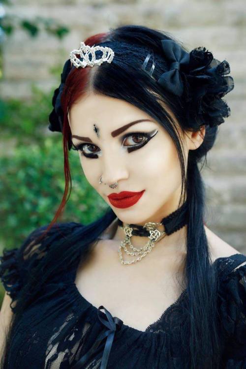 ilovegothgirls2:Dark Stunner