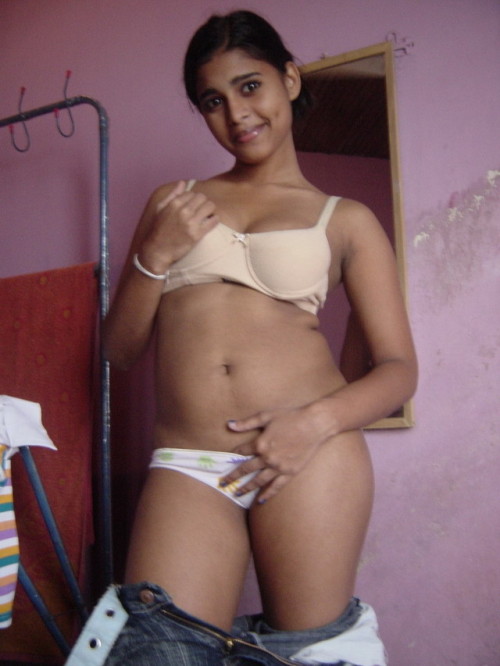 chandanakomal:Tarannum Ahmedabad Call Girls Available For You...