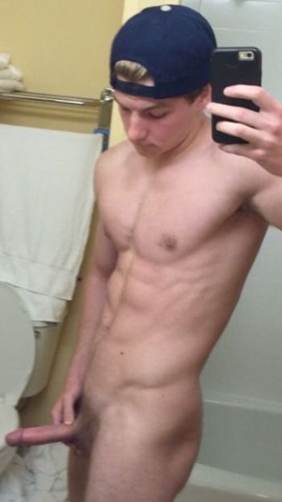 str8boysonly:Follow HERE for more STRAIGHT BOYS!