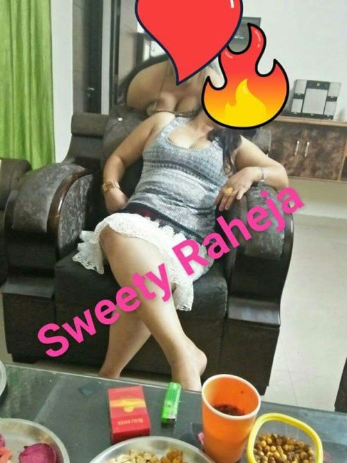 sweetyraheja:Full on Masti……… we 35/29 delhi cpl ……Crime in...