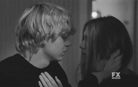 Resultado de imagem para violet e tate