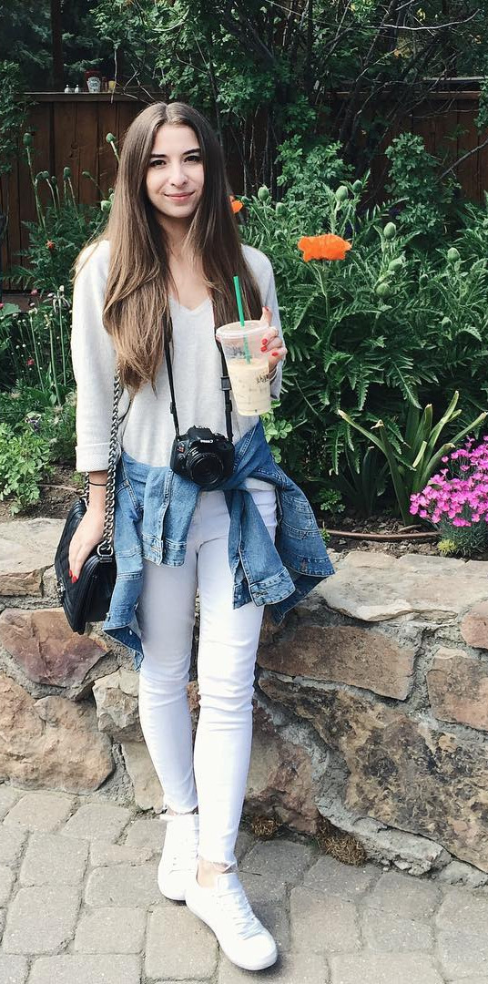 cute outfits, style tag, instafashion, newfashion, shoponline Since the start of this trip I've had a venti iced coffee in my hand, my canon camera around my neck and white tennies. Off to Cali next sensoredtravels 