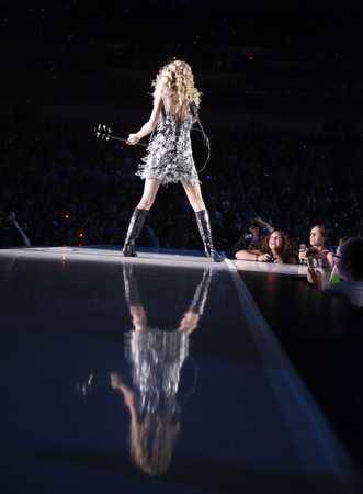 10yearsoftaylor