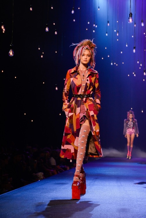 gigihadidmodeluniverse