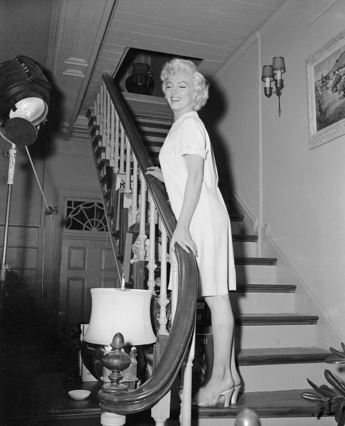 Marilyn On The Set Of The Seven Year Itch Goddess Marilyn