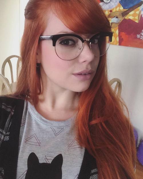 gingerdivas:Beautiful brazilian redhair girl!