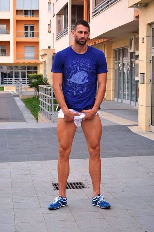 Oženjeni momci gay porno