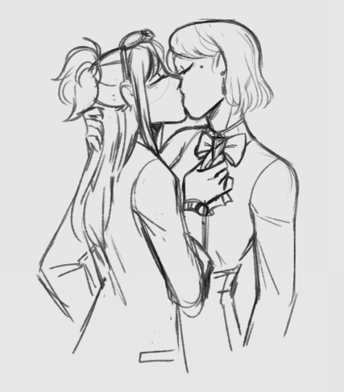 emaziska:I can only draw a smooch in One Angle 