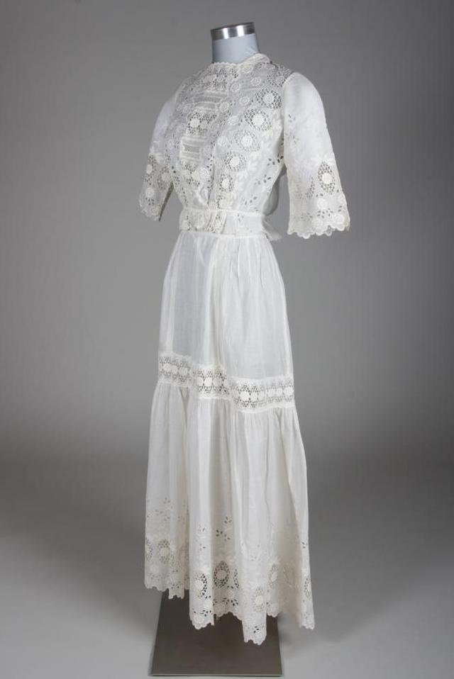 thefashioncomplex: White muslin wedding dress with...
