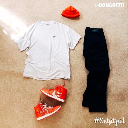 Today’s top #outfitgrid is by @dongottti.▫️ #Vintage...