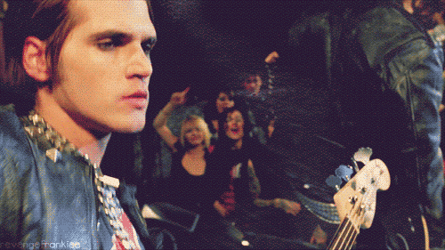 mikey way my chemical romance gerard way frank iero ray toro bob bryar gee way my chemical gerard my chemical frank my chemical mikey frerard petekey music musicians pete wentz patrick stump fall out boy panic! at the disco brendon urie emo punk emo trash emo tritiny twenty øne piløts tøp tyler joseph josh dun joshler ryden