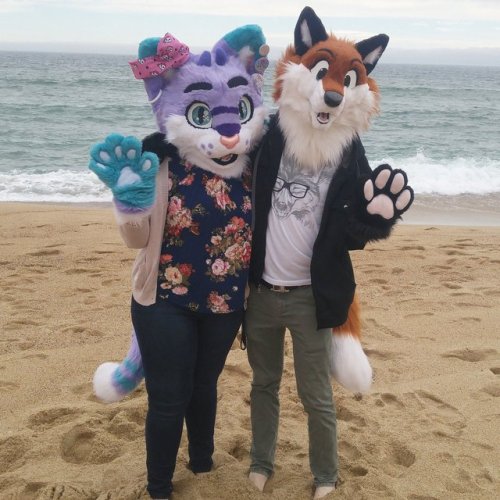 Meulin and Commie at the beach!