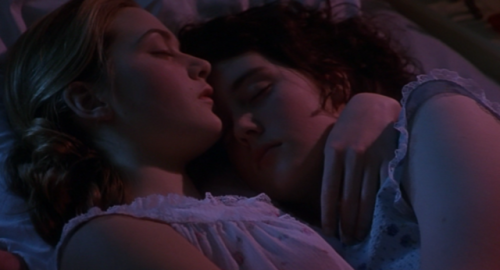 ci-hnema:Kate Winslet & Melanie Lynskey in Heavenly...