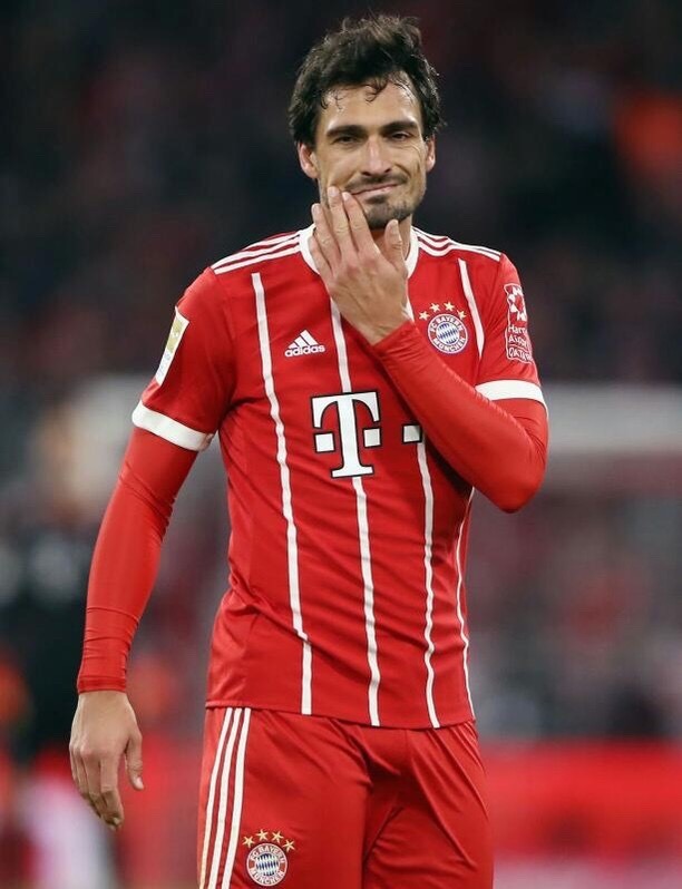 Hot Football Players — Mats Hummels 😍 Handsome German