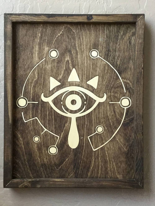 retrogamingblog:Legend of Zelda Wood Art made by...