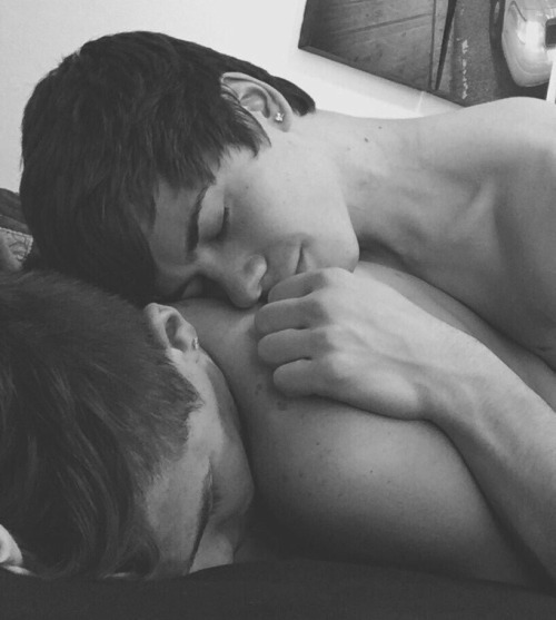 Lesbians who love gay boys