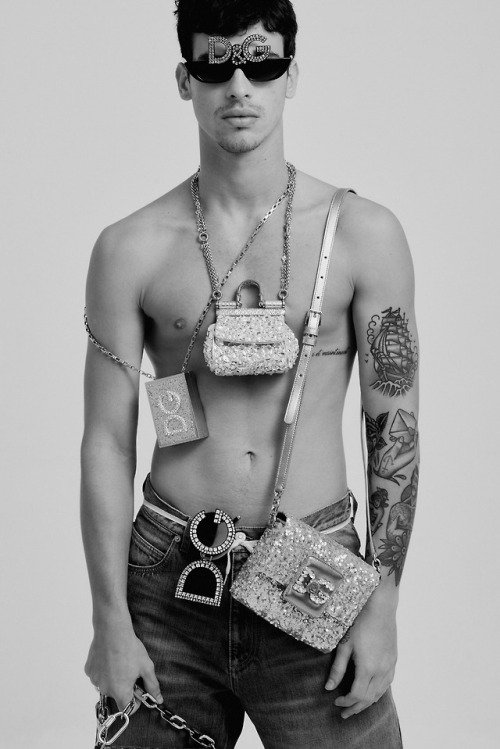 boyzfrombrazil:siroyagihkd:“Purse First !” Bryan Cunha, Diego...