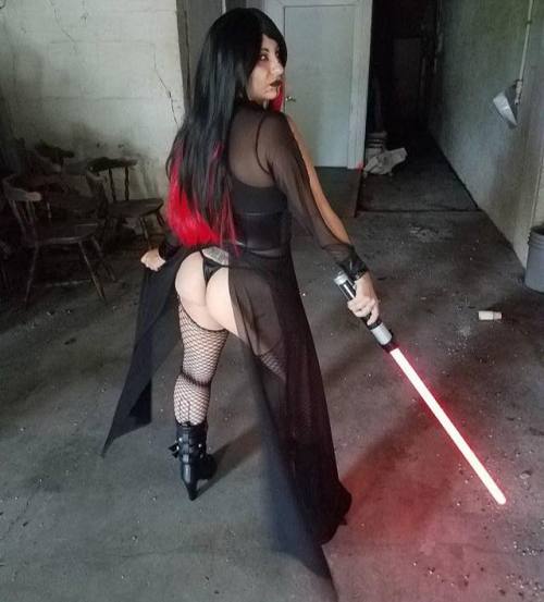 realmofbreeders:sexyimperial:Force user FridaySith ladies...