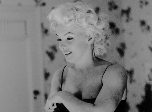 hisvintageworld:Marilyn Monroe & Channel Number °5 