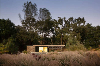 Dry Creek Poolhouse / Ro I Rockett Designph: Adam Rouse Photography