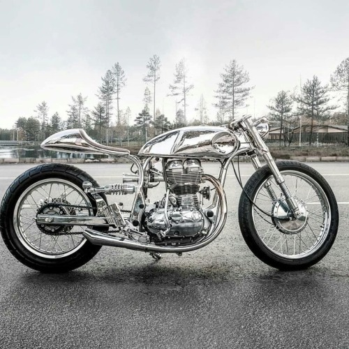 ๐ caferacerpasion.com ๐ Wow! This chrome is awesome!!! Royal...