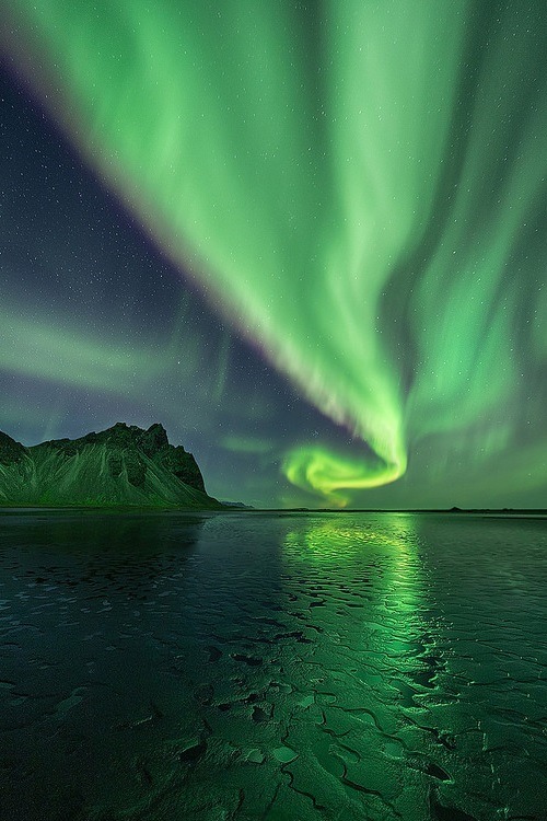 ponderation:Aurora by Frank Leinz